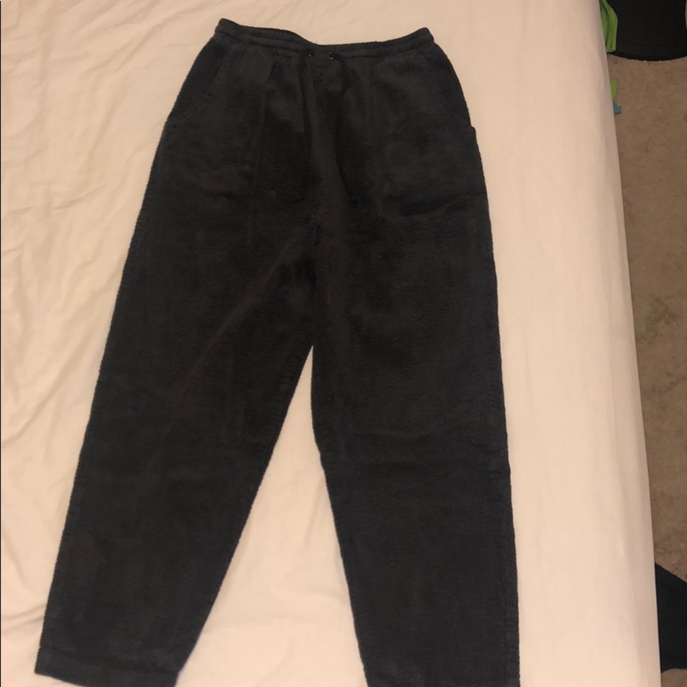 Grey women’s corduroy joggers!!